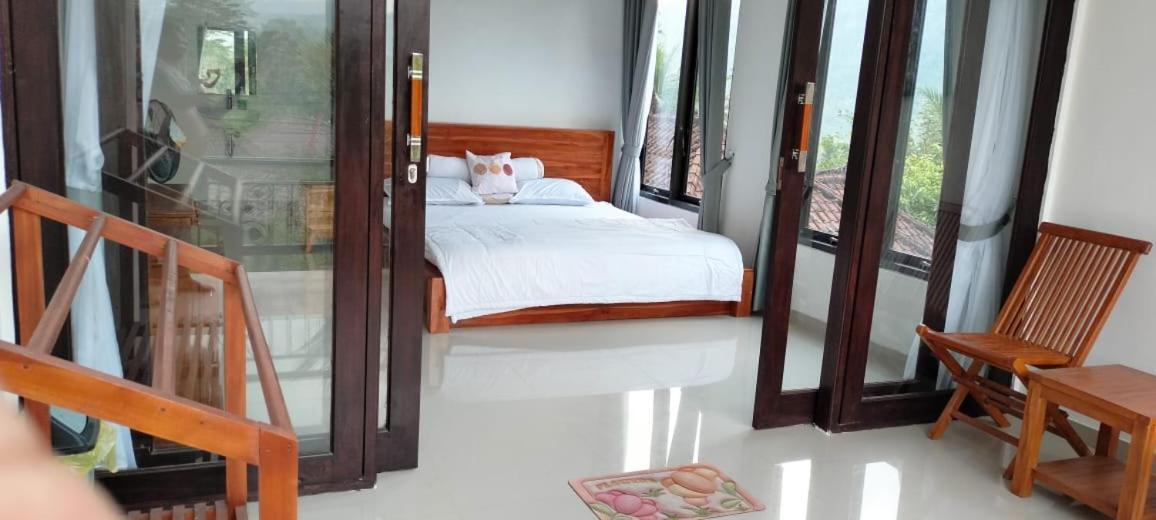 Giri Swari Homestay Сидемен Екстериор снимка