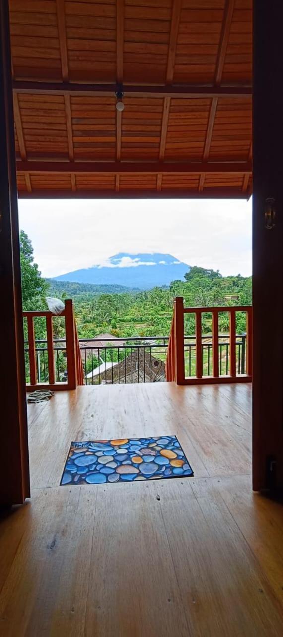 Giri Swari Homestay Сидемен Екстериор снимка