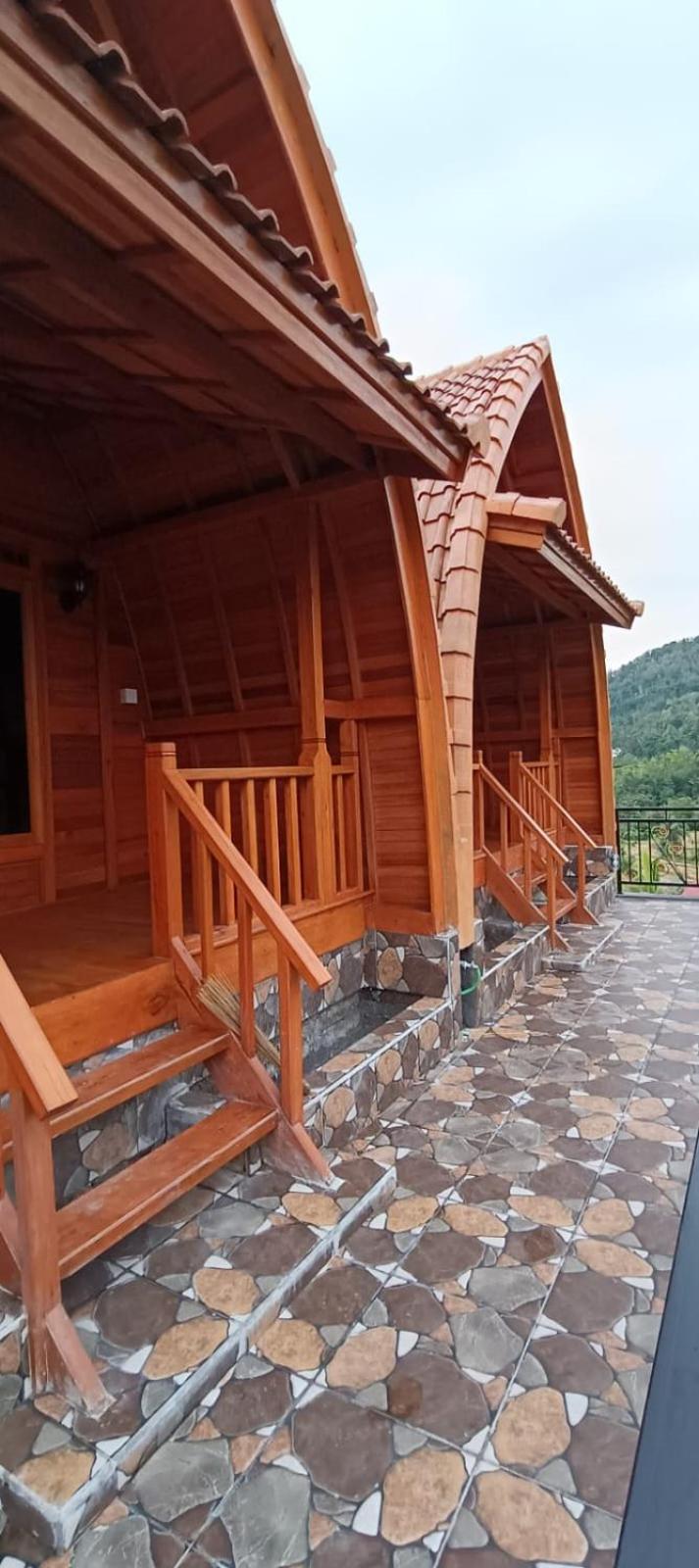 Giri Swari Homestay Сидемен Екстериор снимка